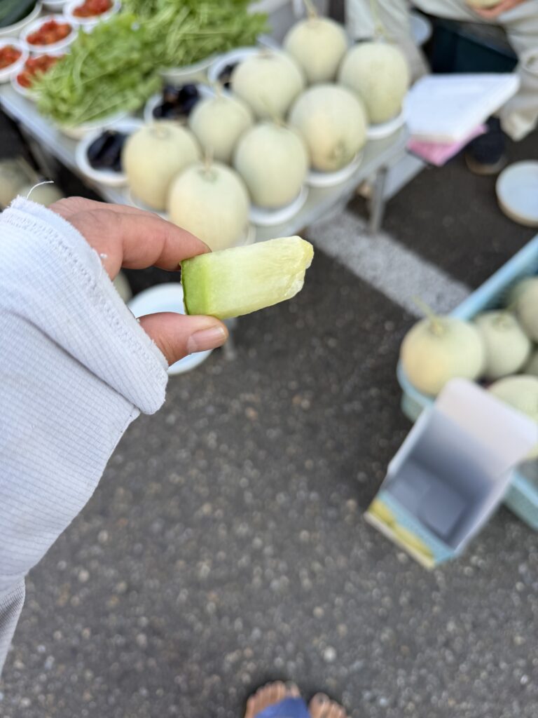 三・八の市で買い物